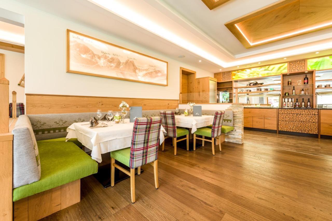 Wohlfuehlhotel Berg Heil Holzgau Εξωτερικό φωτογραφία