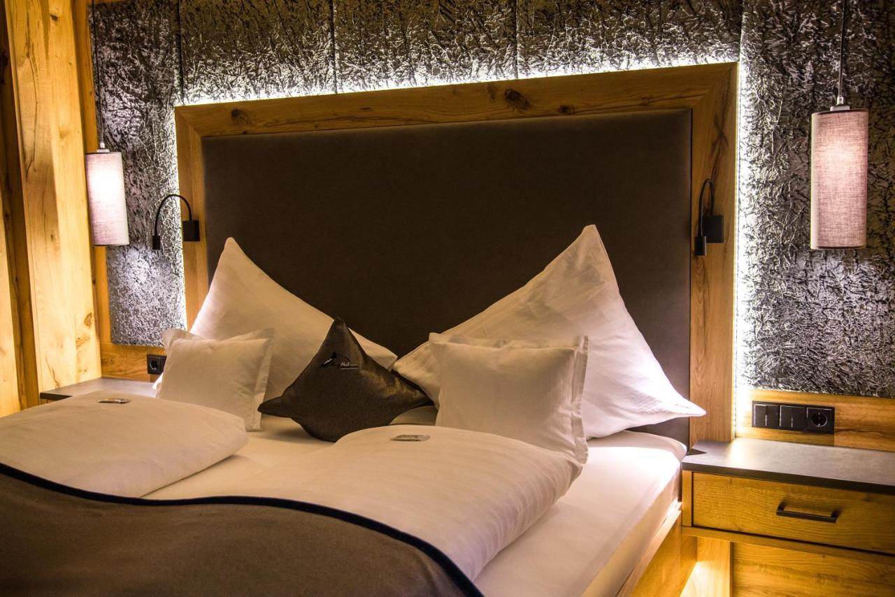Wohlfuehlhotel Berg Heil Holzgau Εξωτερικό φωτογραφία