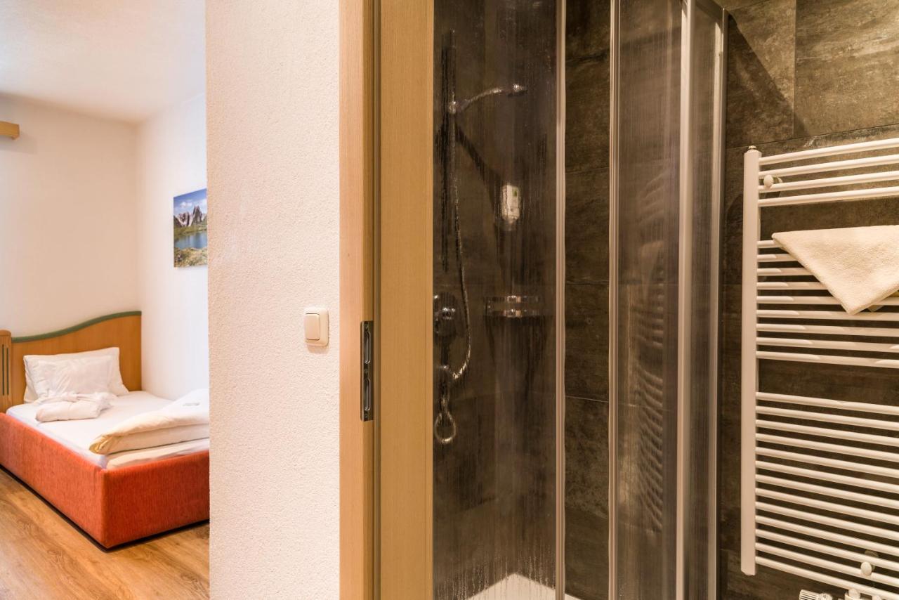 Wohlfuehlhotel Berg Heil Holzgau Εξωτερικό φωτογραφία