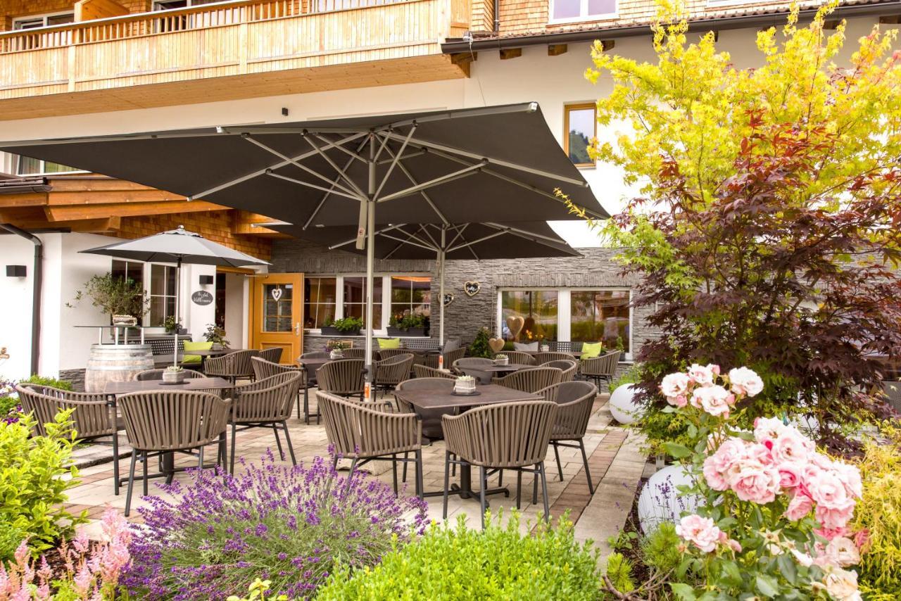 Wohlfuehlhotel Berg Heil Holzgau Εξωτερικό φωτογραφία