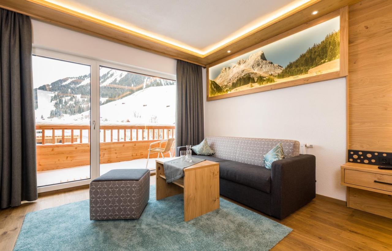 Wohlfuehlhotel Berg Heil Holzgau Εξωτερικό φωτογραφία