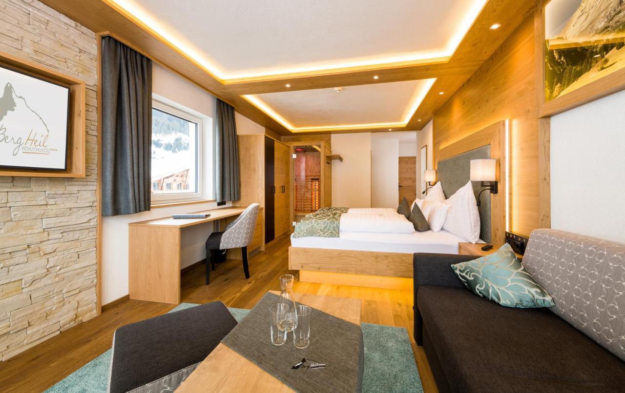 Wohlfuehlhotel Berg Heil Holzgau Εξωτερικό φωτογραφία